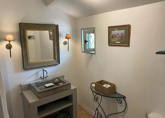 Le Colonel - Authenticity In Normandy Les Champeaux